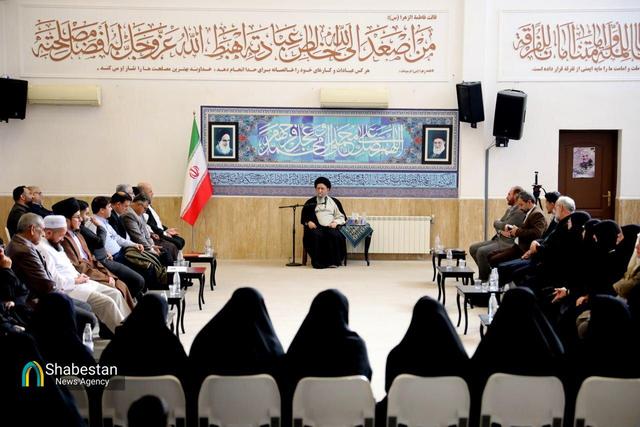 دیدار اعضای اتحادیه موسسات قرآنی گلستان با آیت‌الله نورمفیدی