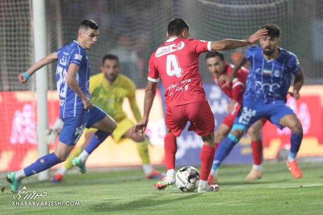 مهاجم سابق پرسپولیس: استقلال، تیم اوسمار را تحت فشار گذاشت/ پرسپولیسی‌ها در خط هافبک و مهاجم سرگردان بودند