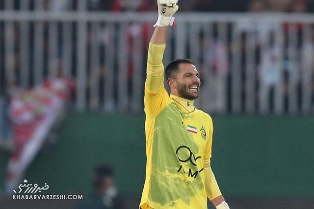 اتفاق عجیب در دربی؛ یک پرسپولیسی پیراهن آدان را گرفت!