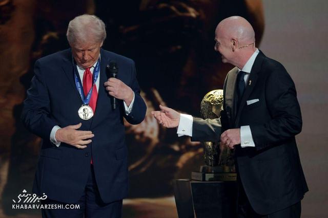 بی‌معناترین جایزه در فوتبال؛ مدال صلح آن‌هم برای یک رئیس‌جمهور/ اینفانتینو رفاقت را در حق ترامپ تمام کرد!