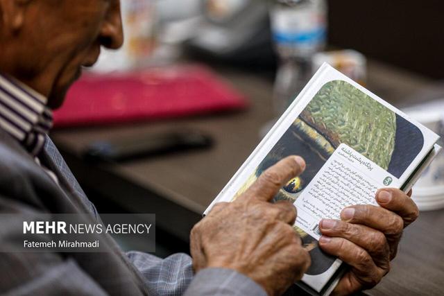 ادبیات داستانی در شیوه روایت، تأثیری فراتر از خاطرهنگاری دارد