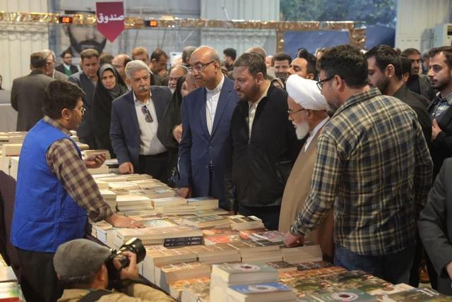 اینفوگرافیک؛ بازگشت نمایشگاه کتاب کرمانشاه پس از ۷ سال وقفه