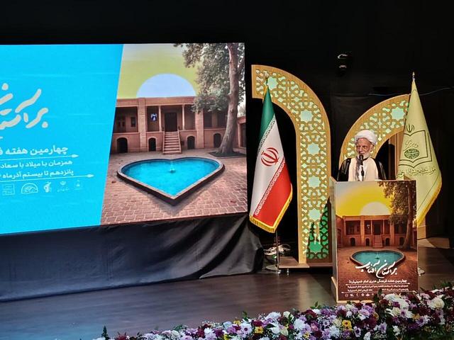 دری: عصر امام خمینی(ره) یک دوره بی‌نظیر در تاریخ معاصر است