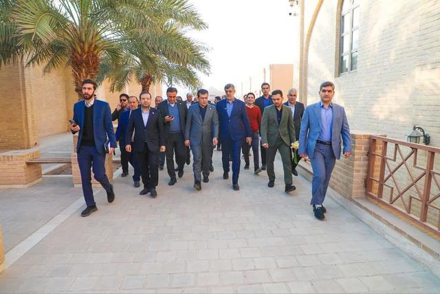 افشین: خط اعتباری ۱۲ برابری در راه صندوق پژوهش استان یزد