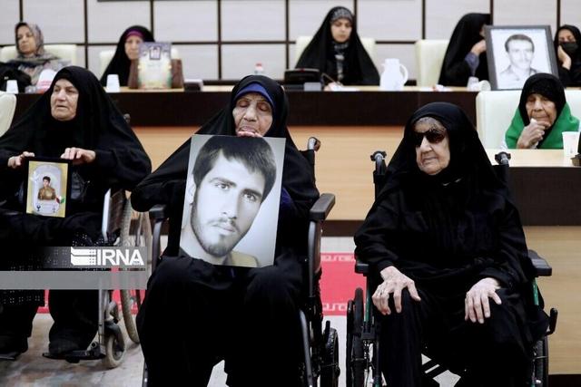 فیلم | پاسداشت مقام مادران شهدا در آیین «شکوه ایثار» بوشهر