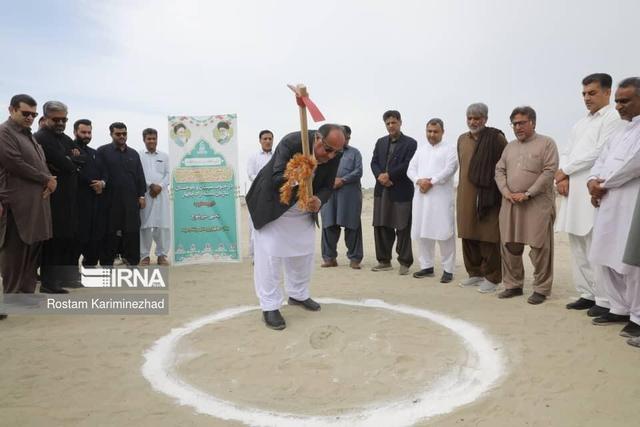 کلنگ‌زنی سه واحد آموزشی جدید در ادامه نهضت ساخت یک‌هزار کلاس درس در چابهار