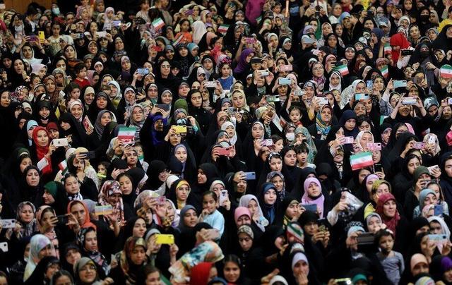 برنامه‌های گرامیداشت مقام زن در خراسان رضوی دربرگیرنده سه میلیون نفر است