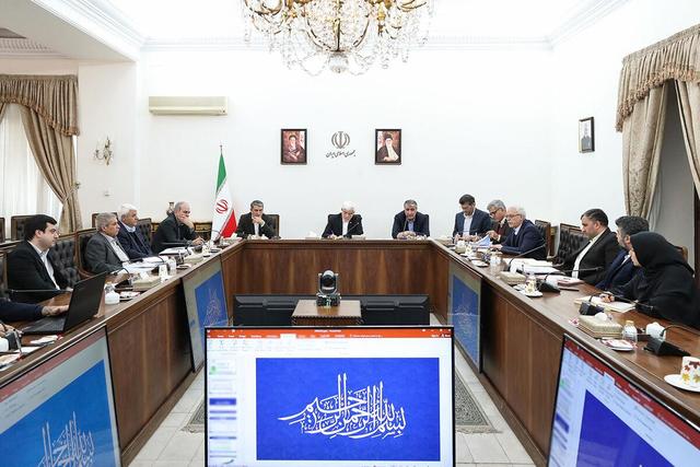 عارف: طرح ۲۰ هزار مگاوات نیروگاه‌های اتمی یک ضرورت انکارناپذیر است