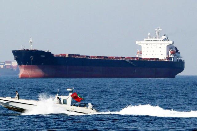 نفت ایران بازهم مفت و مجانی به چینیها میرسد!