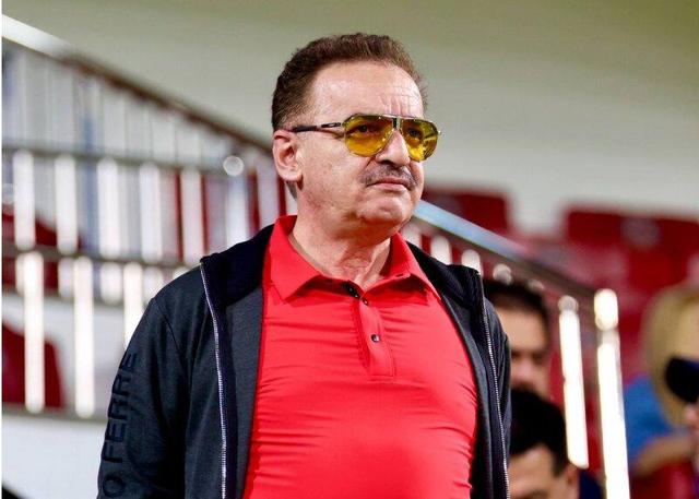 حرفهای آتشین زنوزی مالک تراکتور کار دستش داد!