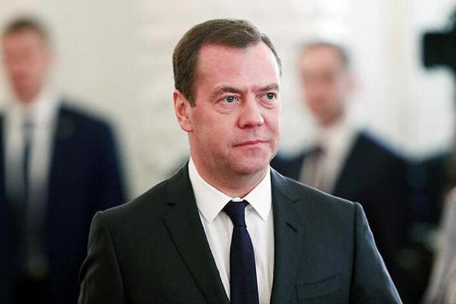 مدودف: اروپا در مسیر تبدیل شدن به یک دیکتاتوری است