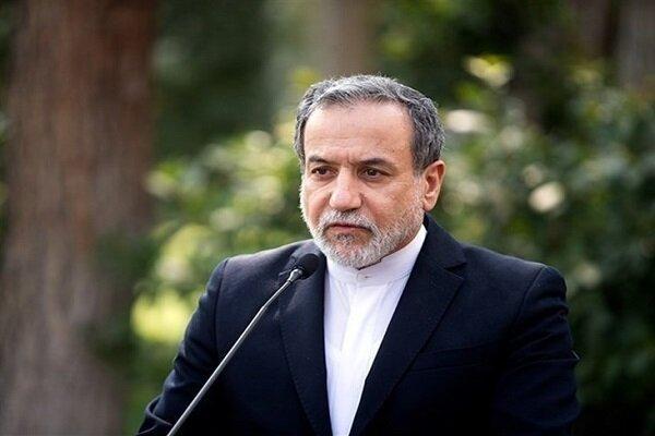 عراقچی: دانشجوی ایرانی پرچم استقلال و عزت ایران قوی را در مجامع علمی بالا نگه داشته است