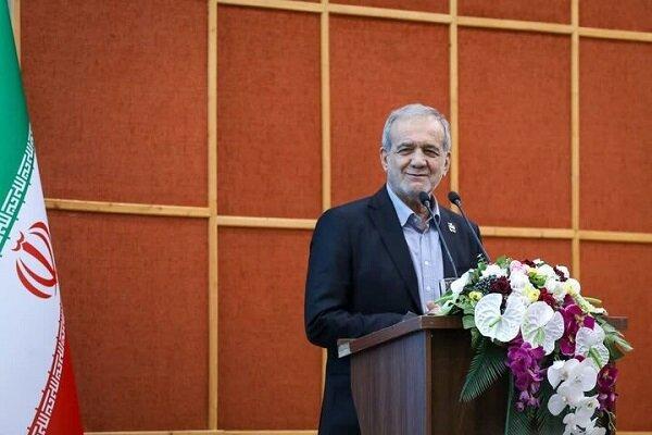 پزشکیان: گفتوگو باید با مهربانی و بدون تهمت زدن باشد