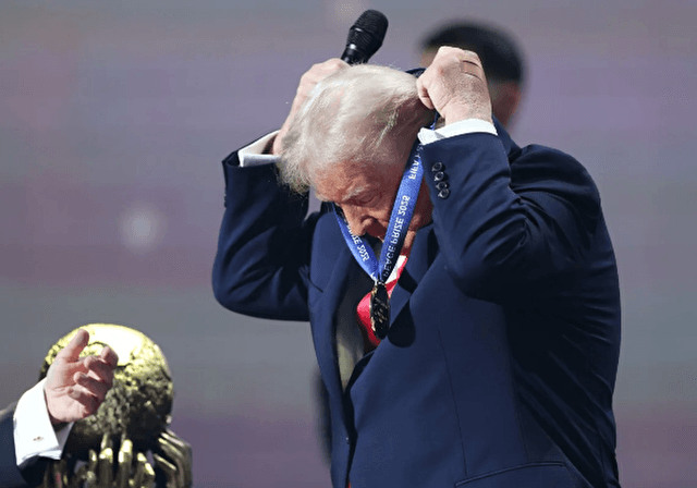 «جایزه صلح» برای مرد جنگ؛ وقتی فوتبال هم به بزکخانه قدرت تبدیل میشود