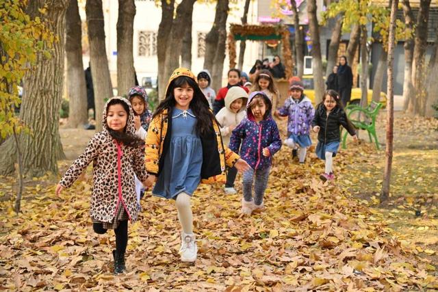 در این گذر عکس هایی پاییزی بگیرید+ تصاویر