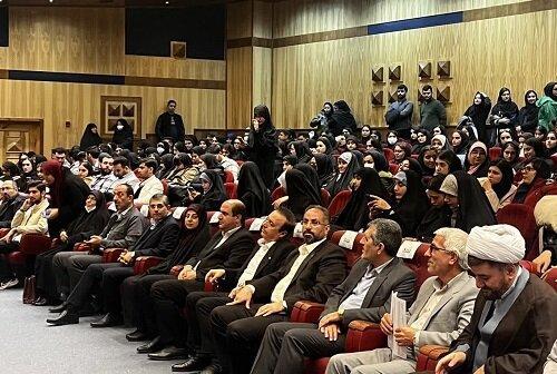 دانشجویان سرمایههای امید و آینده کشور هستند