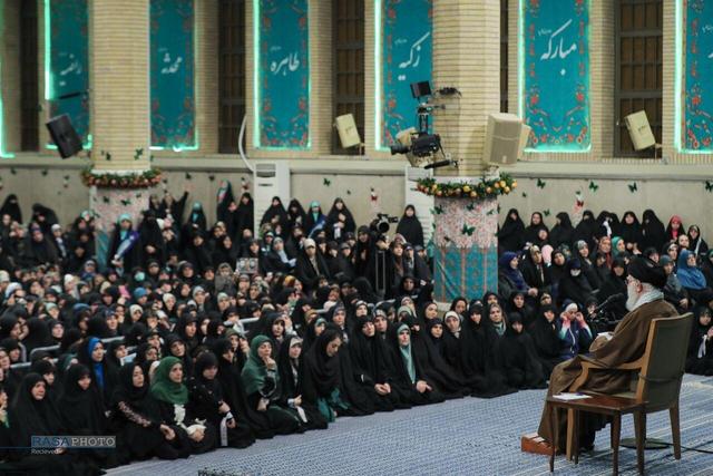 عدالت در خانه و جامعه؛ اولین حق زنان