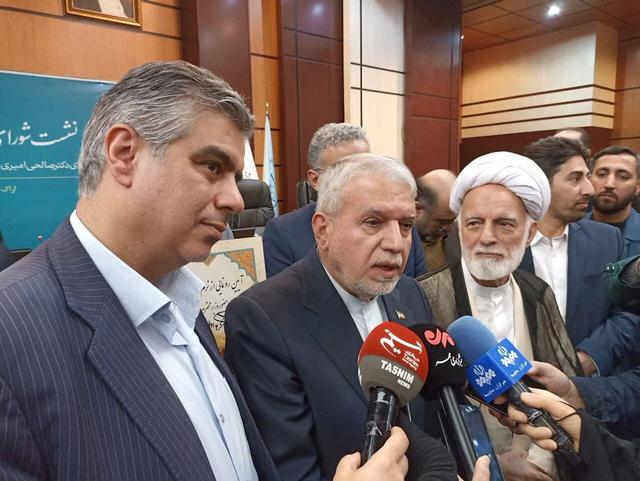 حضور وزیر میراث فرهنگی و گردشگری در جمع خبرنگاران اراک