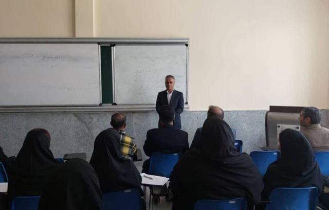 فرماندار کنگان: هدایت تحصیلی هدفمند دانشجویان ضروری است