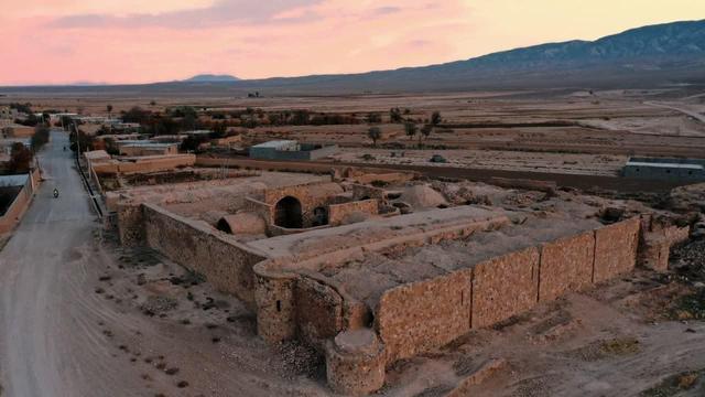 پایش اضطراری آثار تاریخی گرمه پس از زمینلرزه/ کاروانسرای قرهبیل سالم است