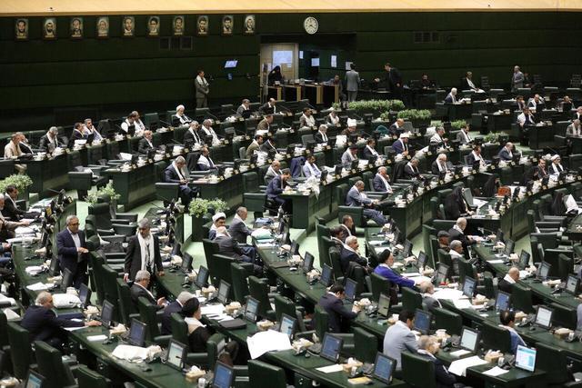 لزوم توجه به مطالبه‌گری دانشجویان/ مجلس به وضعیت نهاده‌های دامی رسیدگی کند