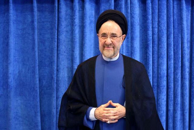 خاتمی: اصحاب سیاست در برابر خواست دانشگاهیان و دانشجویان فروتن باشند