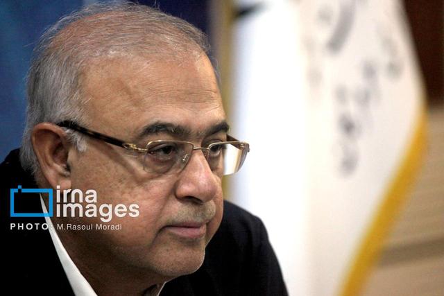 استاندار هرمزگان: اتاق فکر توسعه استان با مشارکت مستقیم دانشجویان تشکیل شود