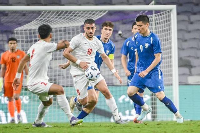 بازی تیم ملی با تیم‌های بزرگ فایده ندارد