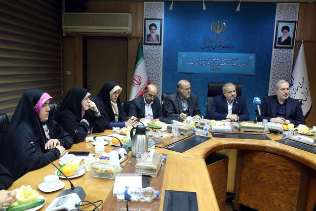 دیدار اعضای فراکسیون زنان و خانواده مجلس با وزیر آموزش و پرورش