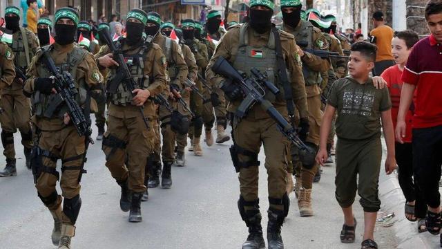 ده‌ها تن از مزدوران مورد حمایت رژیم اشغالگر در غزه خود را تسلیم حماس کردند