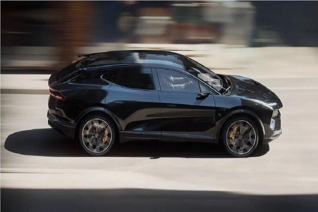 ۰ تا ۱۰۰ سه ثانیه‌ای خودروی هیبریدی جدید چین