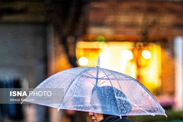 باران در تهران تا پنجشنبه/ تداوم آلودگی هوا طی یک روز آینده