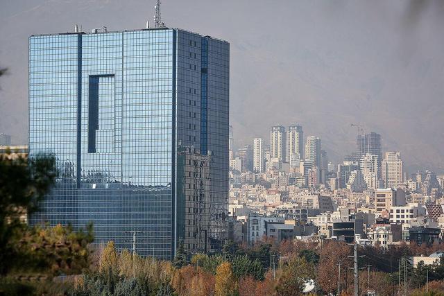 بانکهای خصوصی، دستورات بانک مرکزی را توی سطل آشغال می اندازند