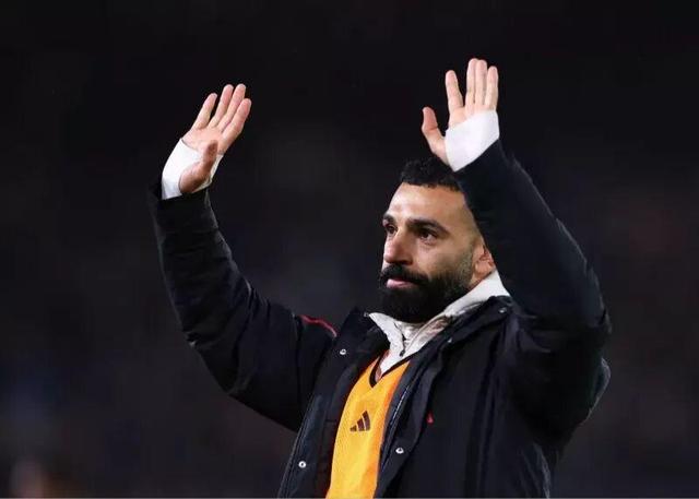 محمد صلاح از فهرست لیورپول خط خورد