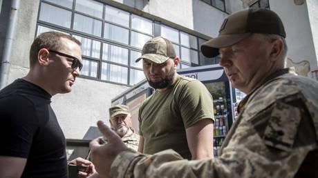 Kiev to send conscripts straight to frontline units