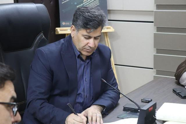 هلشی:ادبیات ایلام پرچم‌دار هویت و فرهنگی منطقه است