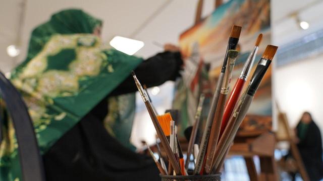 رویداد «باهنران» برگزار شد؛ طرح عشق و تعهد روی بوم!