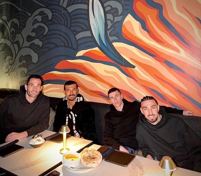 دورهمی رضاییان با ستاره‌های خارجی استقلال(عکس)