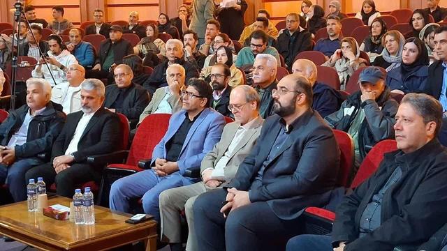 پایان باشکوه نخستین جشنواره ملی عکس "ویان"؛ کرج میزبان نوآوری در عکاسی