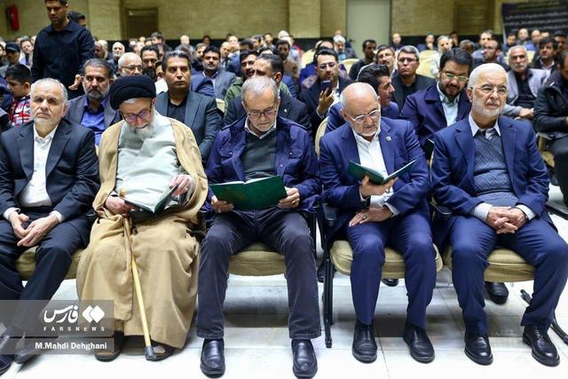 حضور چهره‌های سیاسی در مراسم ترحیم خانواده سقاب اصفهانی +تصاویر