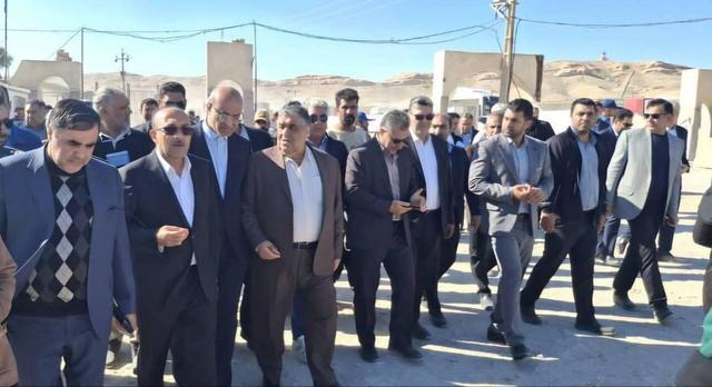 بازدید فتح الله حسینی، رئیسکل گمرک و رئیس سازمان راهداری کشور از مرز سومار و خسروی