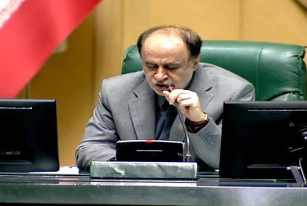 حاجی بابایی: زن قله استحکام و تربیت خانواده و جامعه است