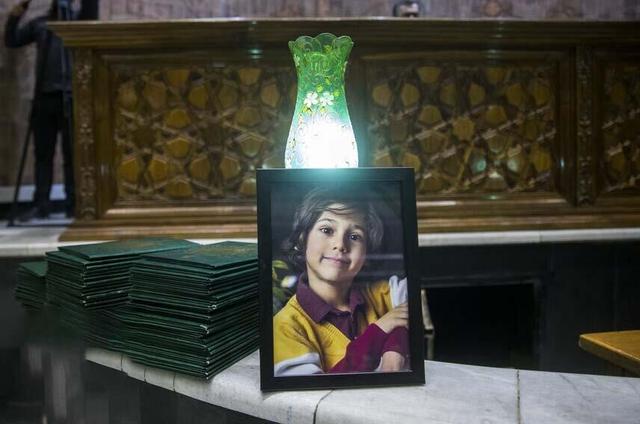 اعضای ۳ دولت در یک مراسم+ تصاویر | از قرآن خوانی پزشکیان تا مداحی محمود کریمی