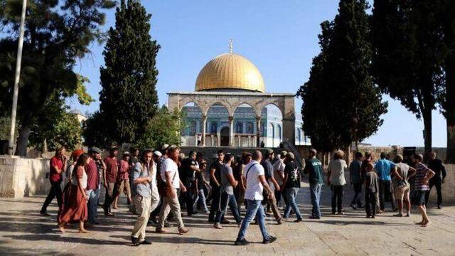 هتک حرمت مسجد الاقصی از سوی صهیونیست‌ها