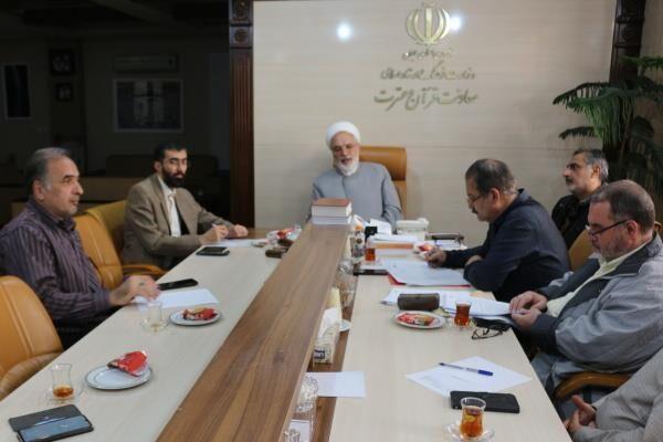 تأکید معاون قرآنی وزیر فرهنگ بر تمرکز روی طرحهای ضروری نماز