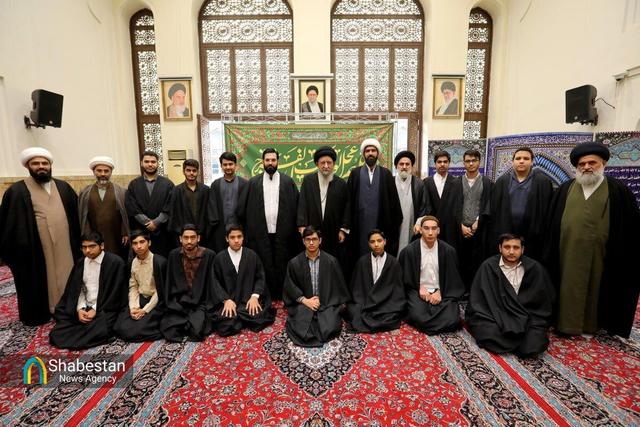 آیین عباء‌گذاری طلاب مدرسه علمیه امام خمینی‌(ره) گرگان