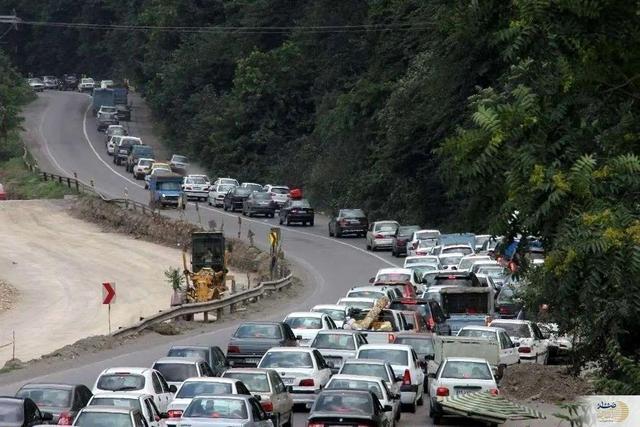 ببینید/ اولین تصاویر از تصادف وحشتناک زنجیره ای در اتوبان امام علی(ع)