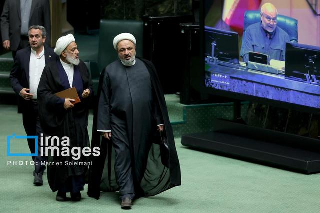 نماینده تهران: مردم خواهان تقویت بنیه دفاعی کشور برای مقابله با دشمنان هستند