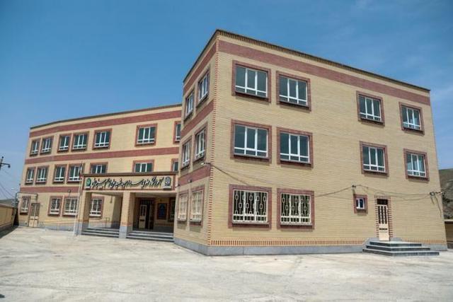 معاون وزیر آموزش و پرورش: اصفهان در مدرسهسازی پیشروست