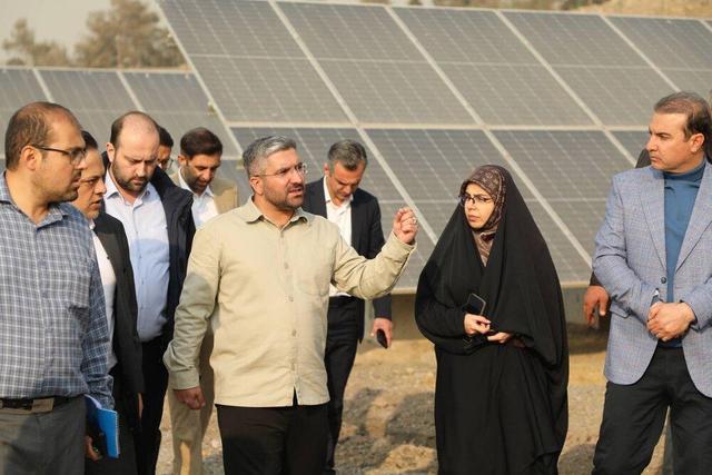 بهینهسازی و توسعه پنلهای نیروگاه خورشیدی سرخهحصار